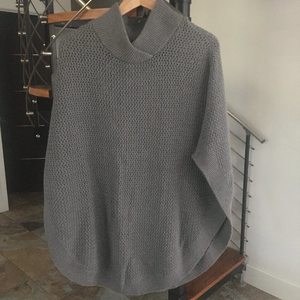 Banana Republic Woven Knit Poncho Ruana